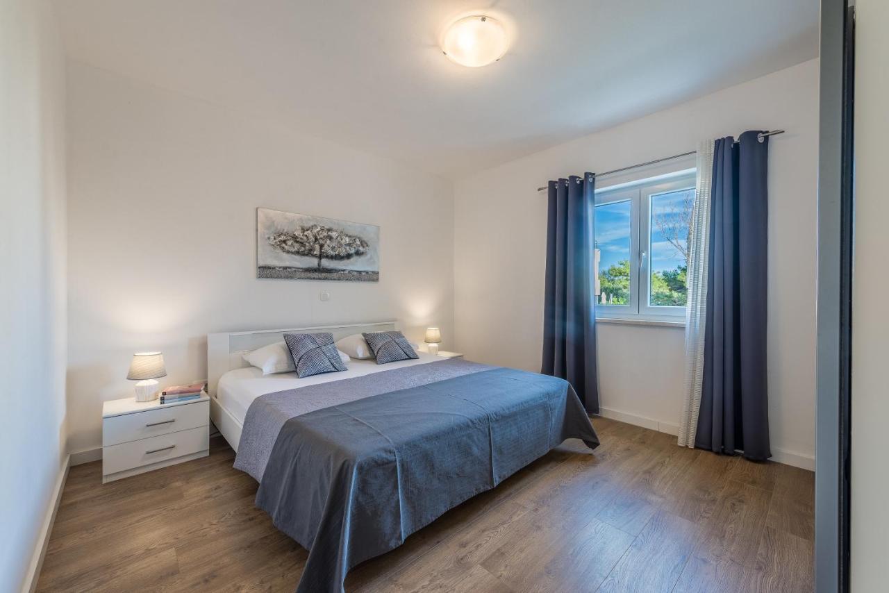 Holiday Home Bajlo Apartment With Three Bedrooms Zadar Buitenkant foto