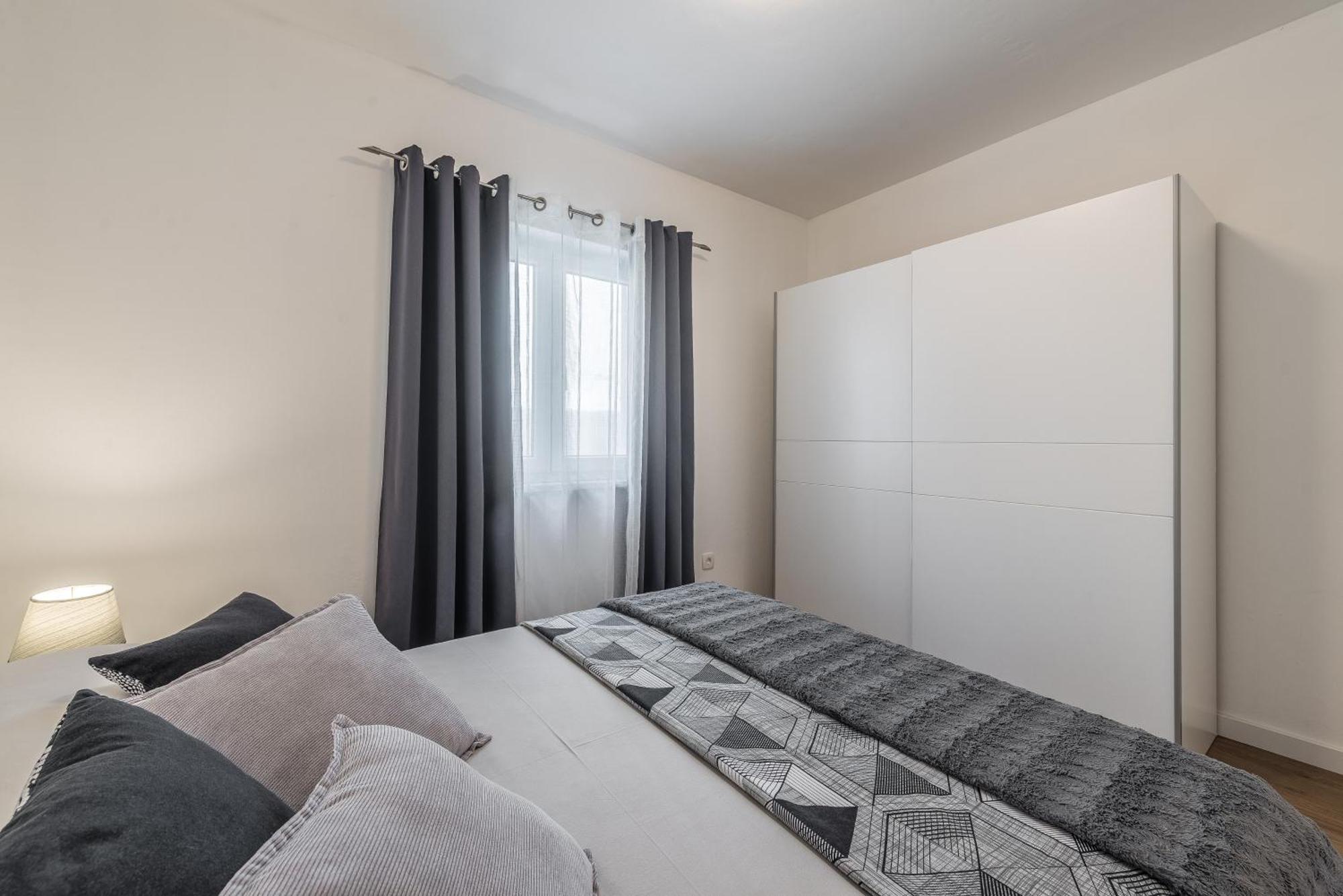 Holiday Home Bajlo Apartment With Three Bedrooms Zadar Buitenkant foto