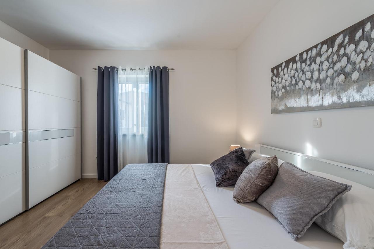 Holiday Home Bajlo Apartment With Three Bedrooms Zadar Buitenkant foto
