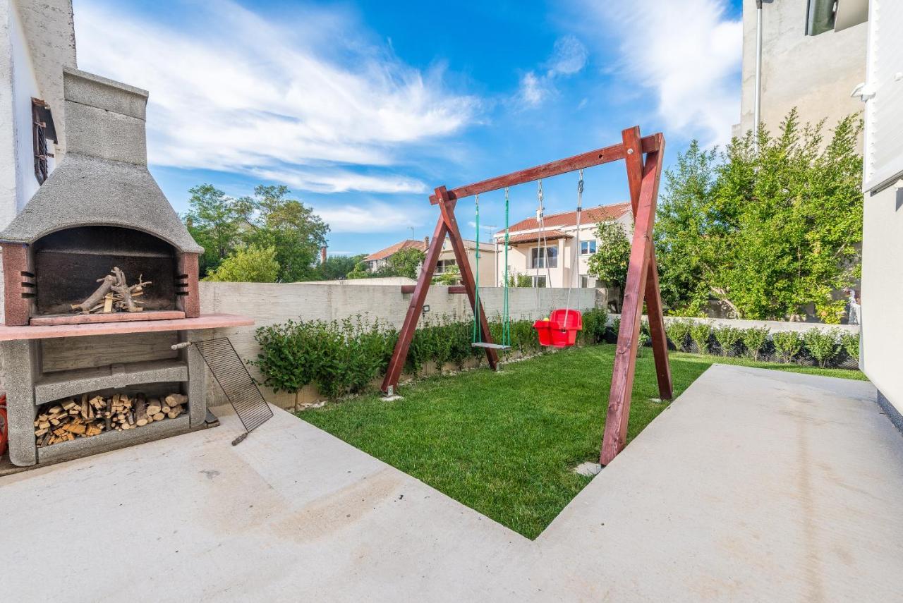 Holiday Home Bajlo Apartment With Three Bedrooms Zadar Buitenkant foto